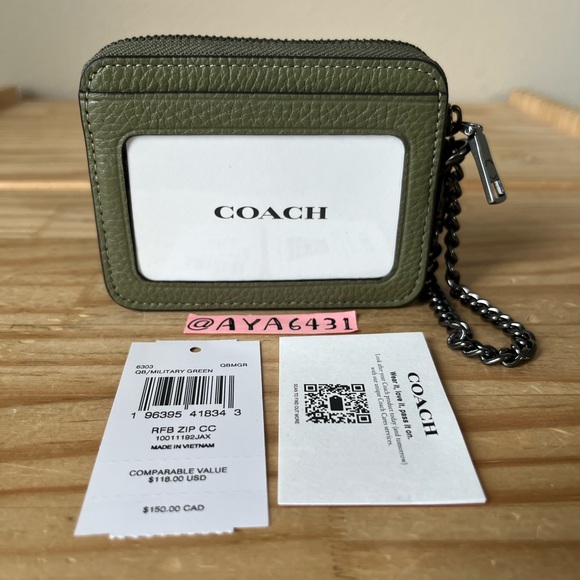 Coach Card Case🎈🎈 - Picture 2 of 9
